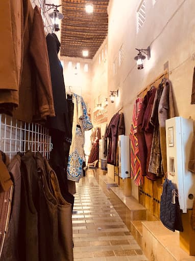 جولة  الأطعمه في الاحساء الهفوف مع مرشد سياحي 